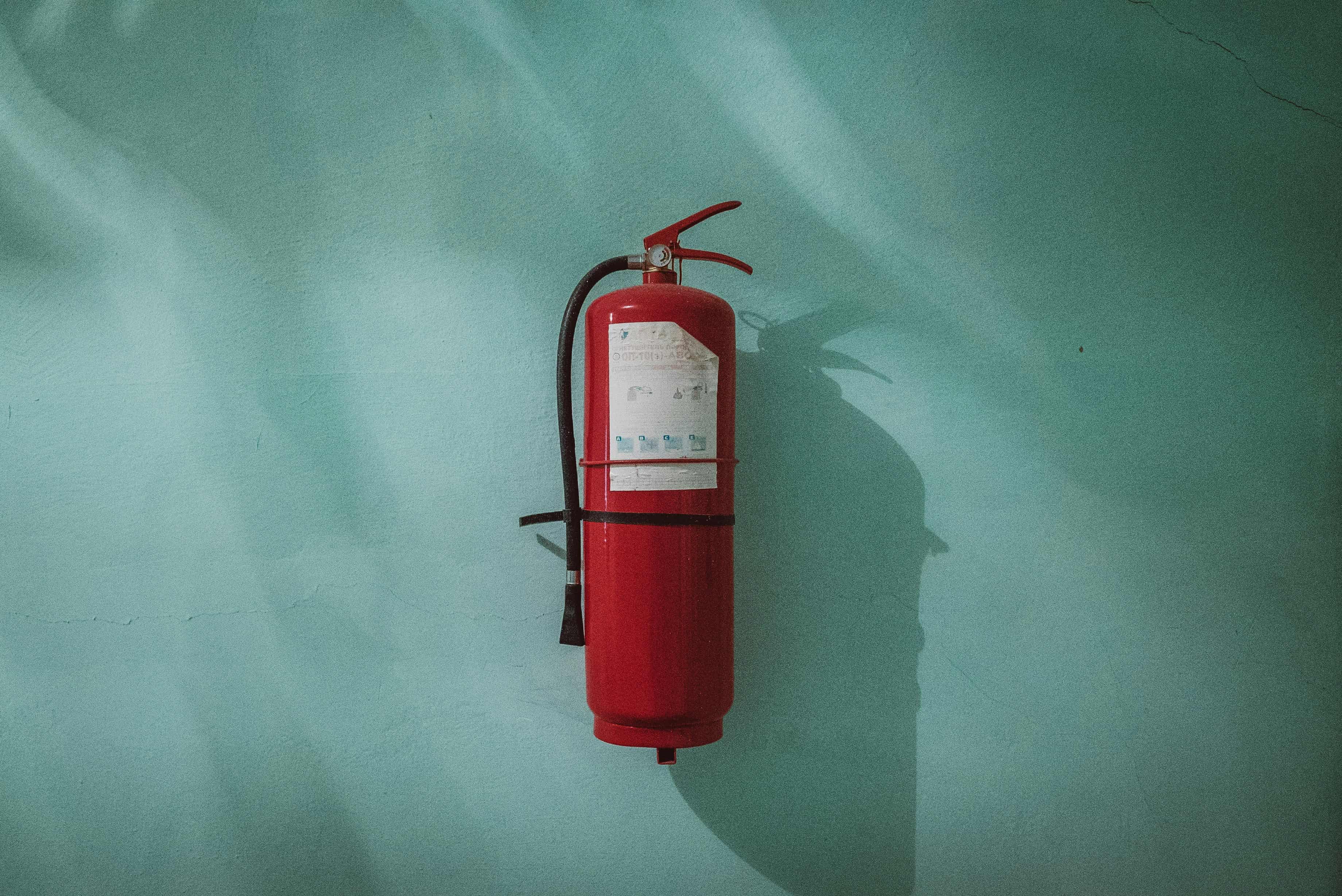 Clear access to extinguisher